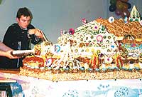 Самый большой вегетарианский торт 1999 года